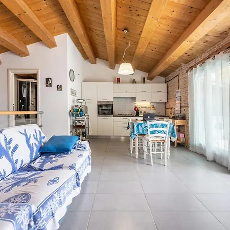 Casa Saliu Holiday home *