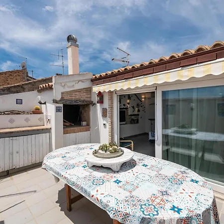 Casa Saliu Holiday home *